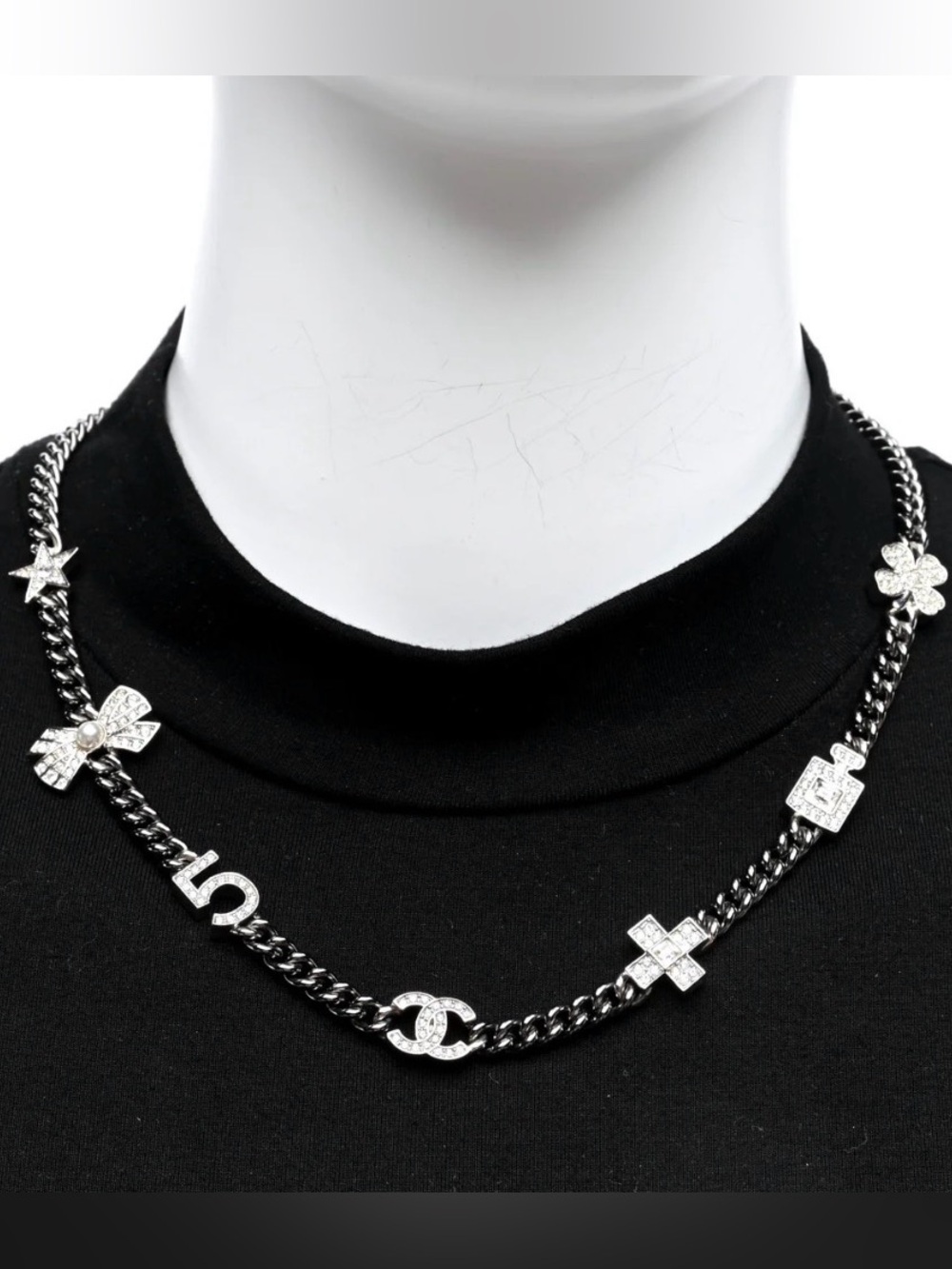 🪩 🆕 Chanel 5 CC black metal 🖤 crystal charm Choker Necklace 🪩